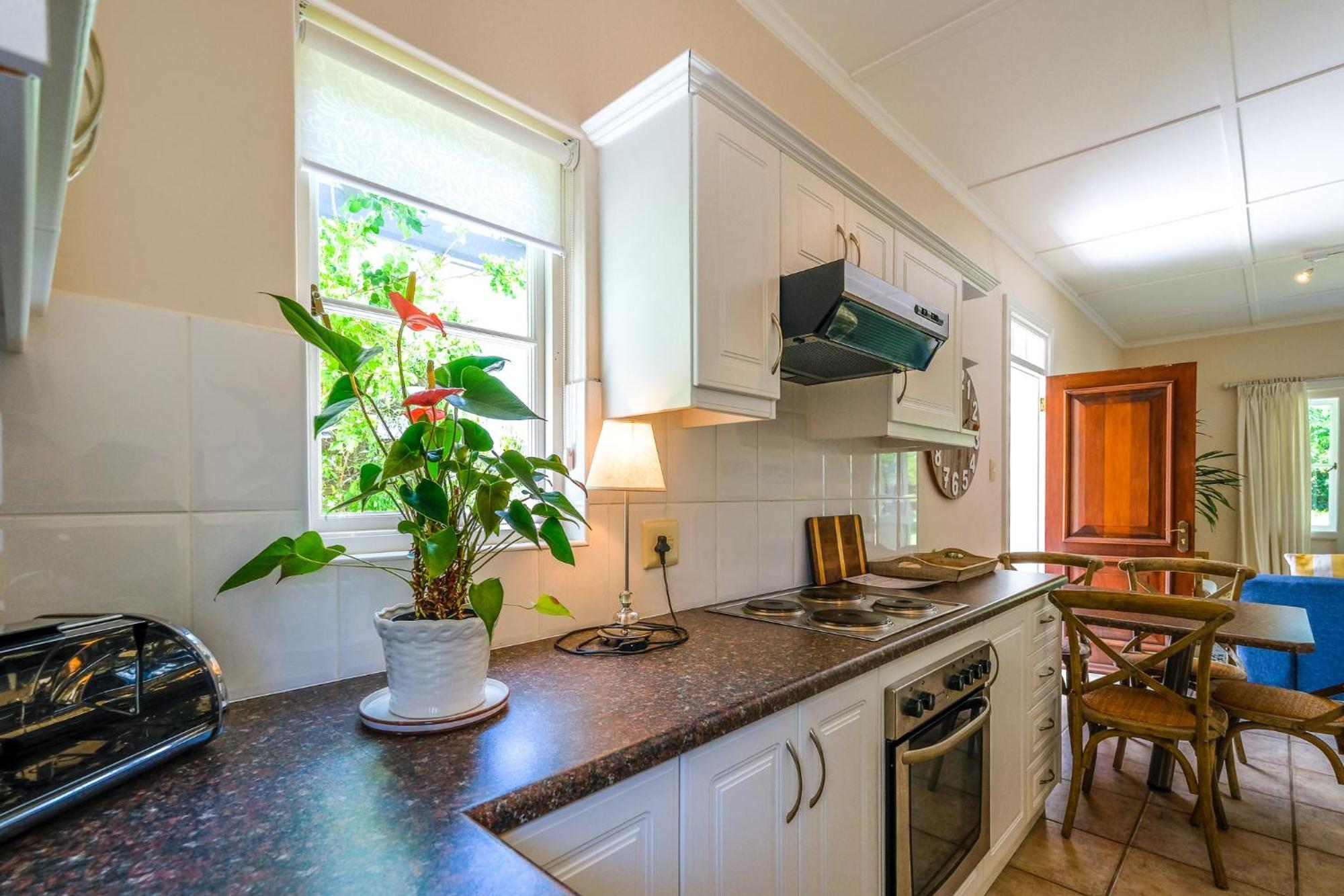 Oude Berg Guesthouse - 10 Caledon Street Джордж Номер фото