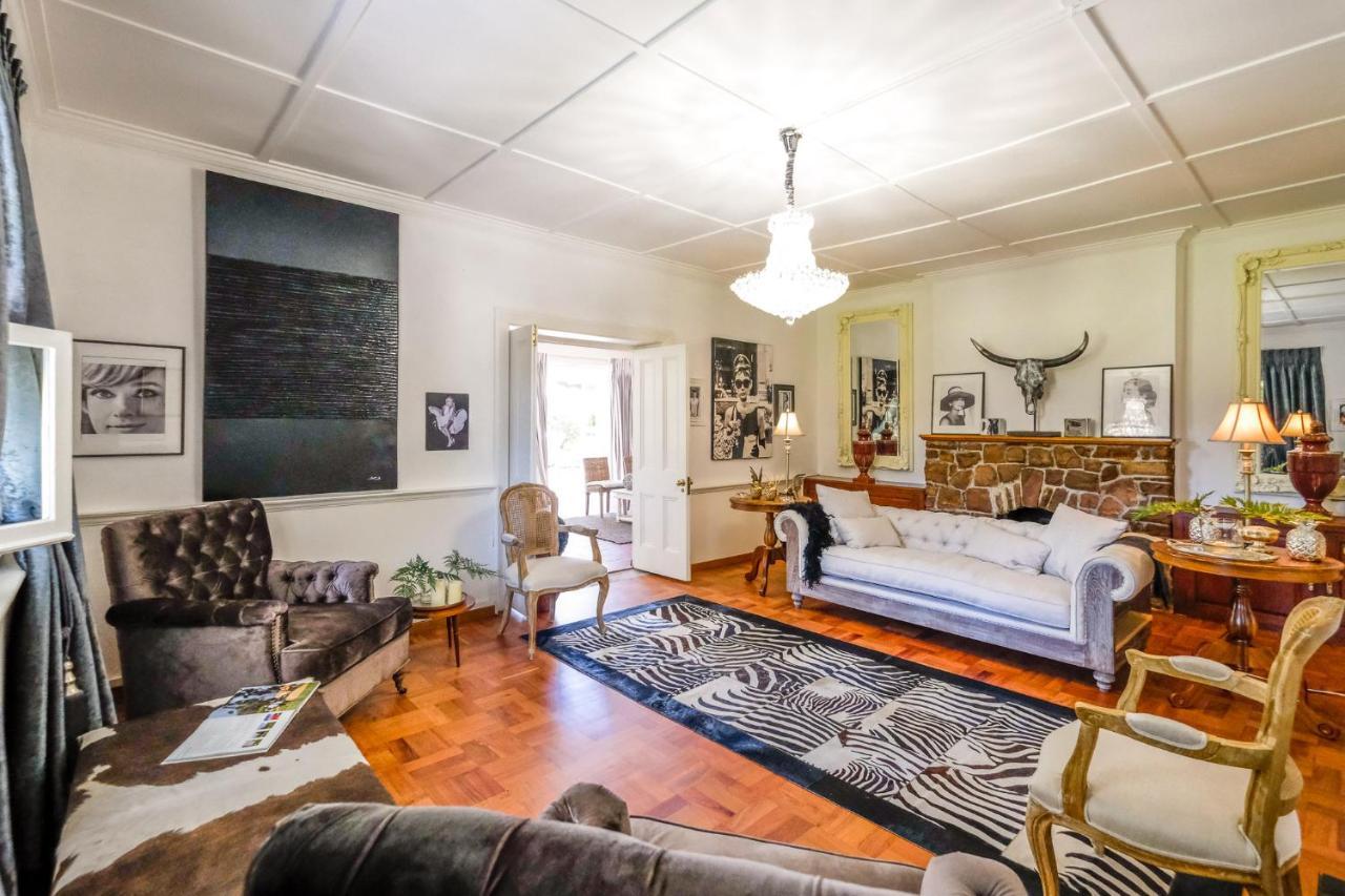 Oude Berg Guesthouse - 10 Caledon Street Джордж Экстерьер фото